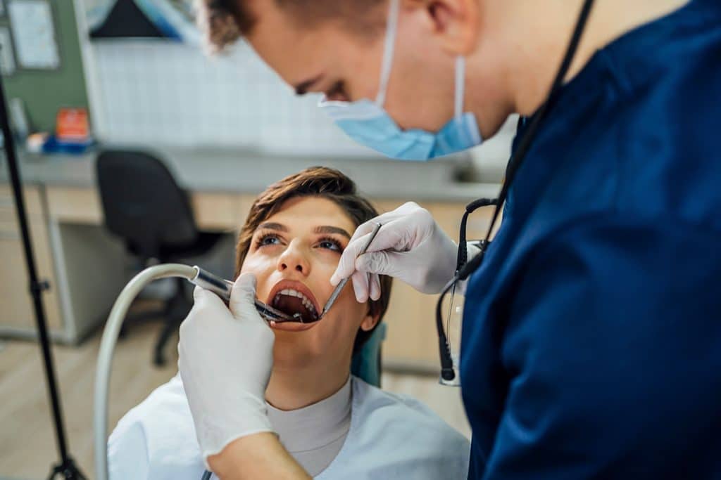 Non-Surgical Root Canal vs. Extraction: Which Is the Better Option?